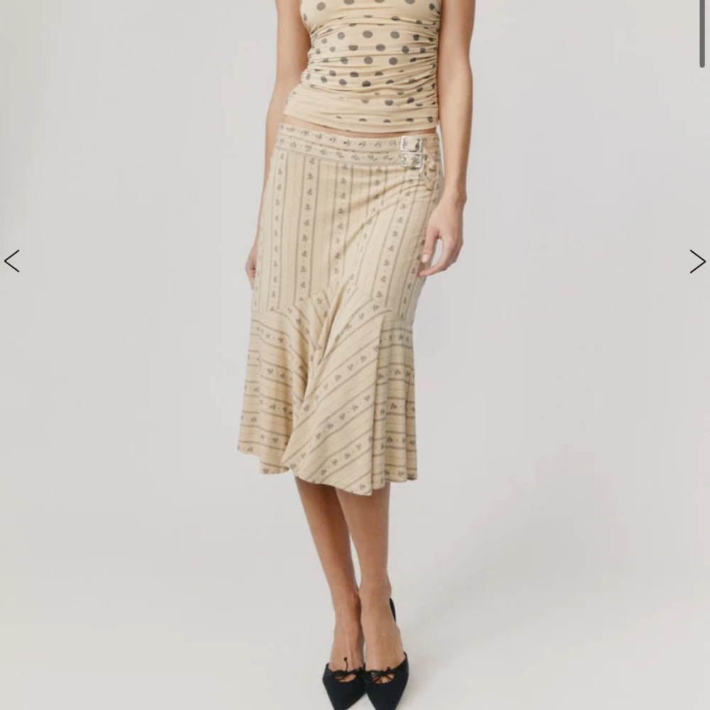 With Jean Beige Floral A-Line Midi Skirt - Picture 7 of 10